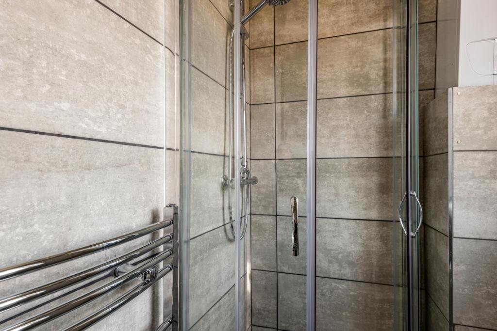 Normanton  Hopetown Apartment-Modern 2 Bed With Free Parking מראה חיצוני תמונה